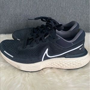 Women’s Nike ZoomX Invincible Run Flyknit